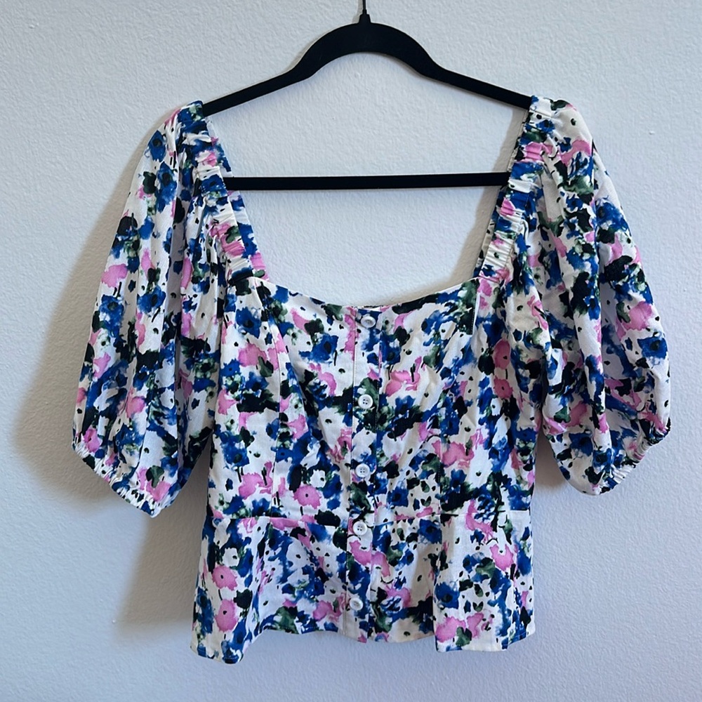 NWT BCBG Max Azria Floral top